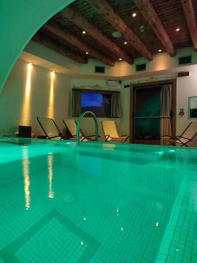Albergo Villa Cristina Folgaria Bagian luar foto