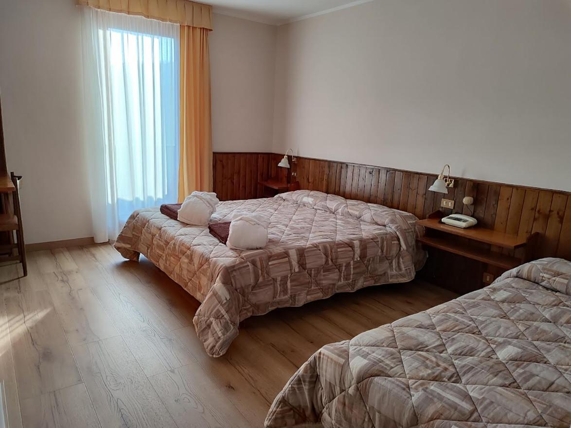 Albergo Villa Cristina Folgaria Bagian luar foto