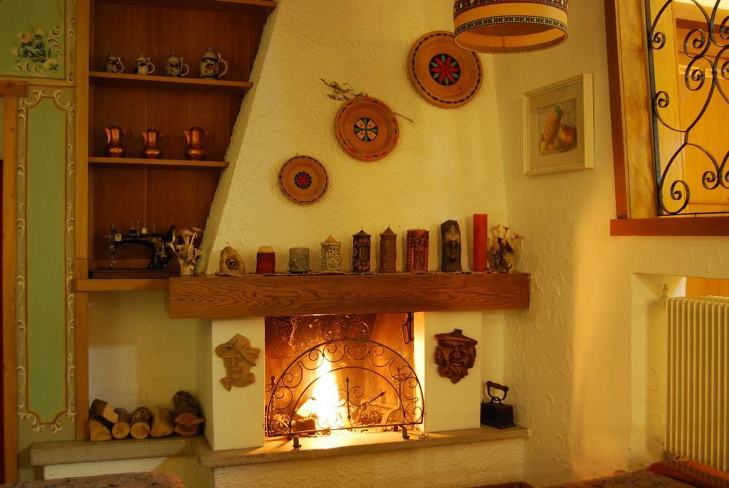 Albergo Villa Cristina Folgaria Bagian luar foto