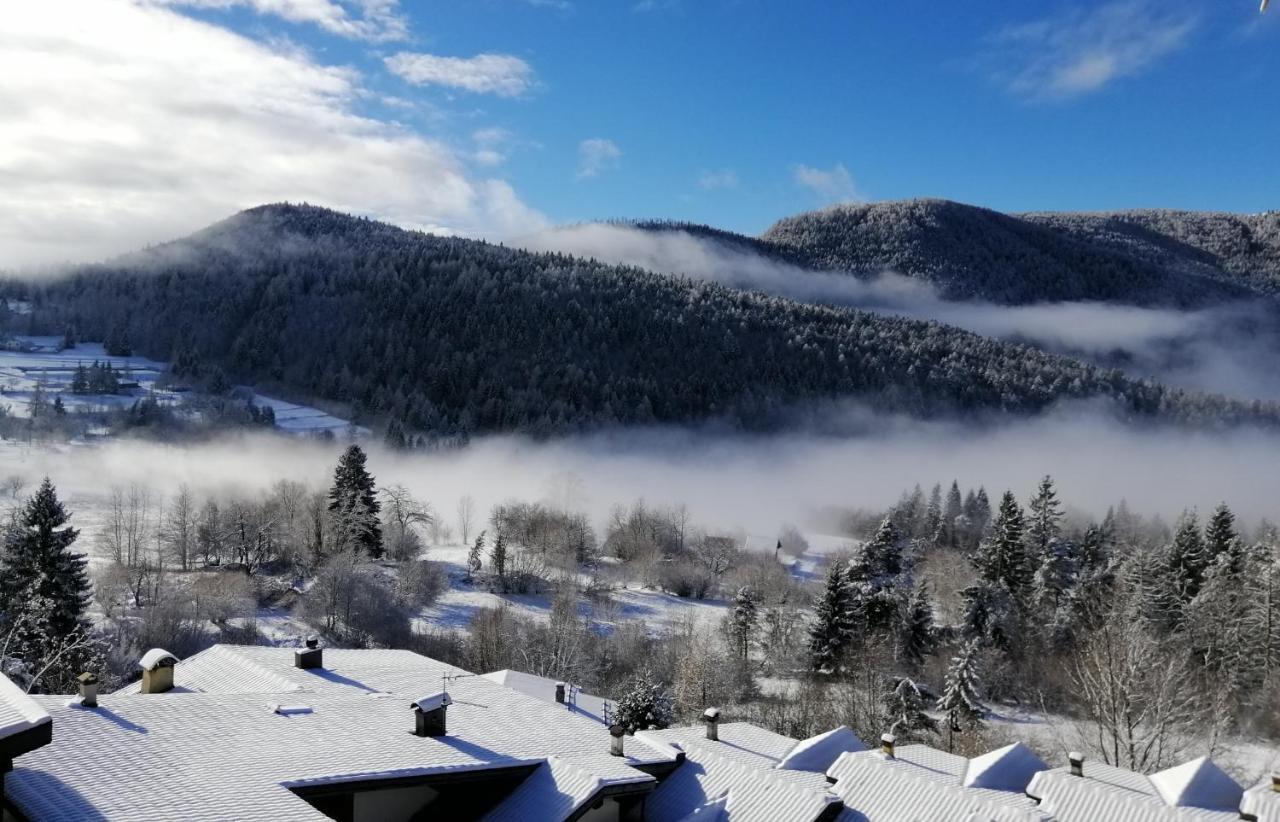 Albergo Villa Cristina Folgaria Bagian luar foto